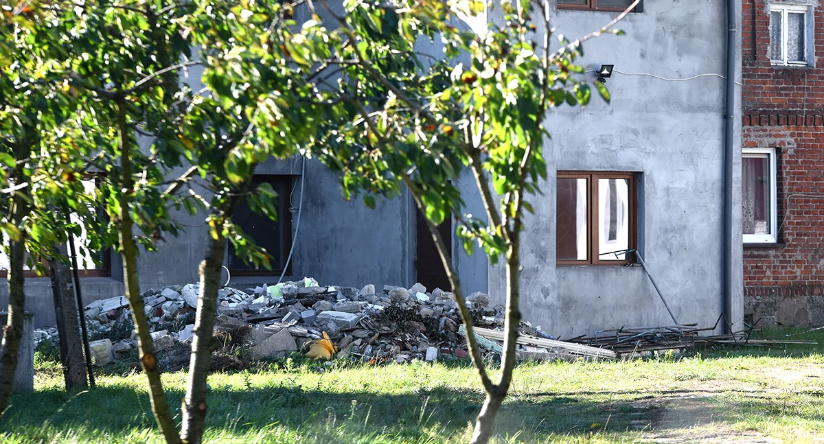 1,5 tonowa ściana przygniotła mężczyznę – jest decyzja prokuratury