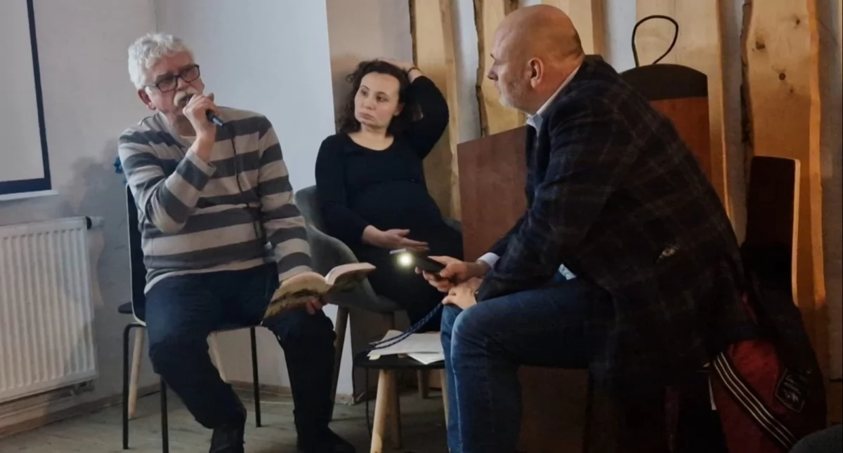 Na wykładzie Jerzego Jelonka spotkało się kilka pokoleń. Sala była pełna