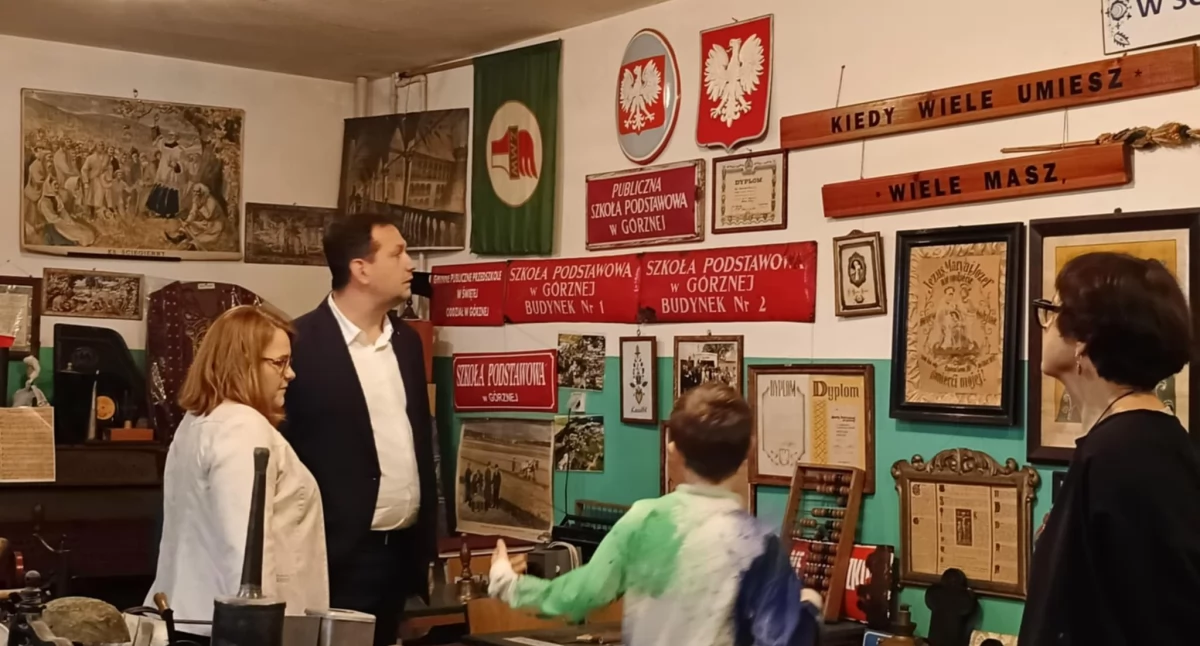 Kurator oświaty przyjechał do Górznej. Nic nie obiecał
