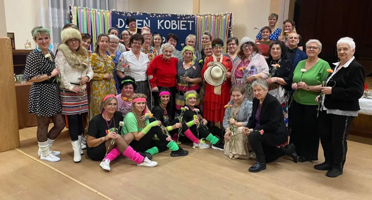 Dzień Kobiet w Czernicach i Starej Wiśniewce, jak za PRL-u