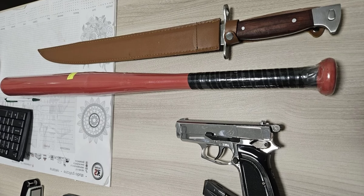 Prawdziwy gangster - 2 kilogramy narkotyków i pistolet przy pasku