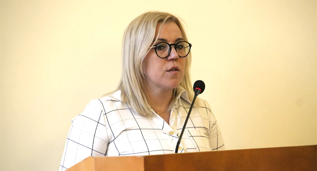 Dyrektor Kaufka dwa miesiące myślała nad odpowiedziami