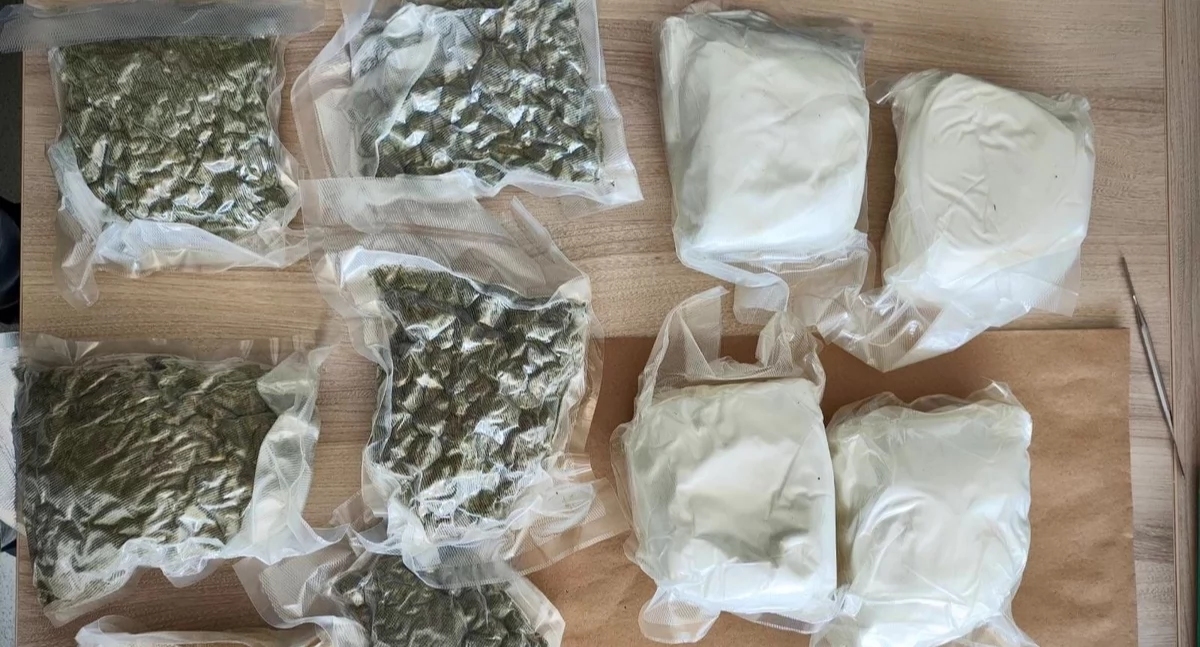Plecak, a w nim 5 kilogramów mefedronu i amfetaminy!