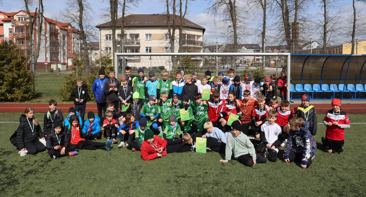 SP 3 Złotów rządzi na boisku! Podwójne złoto i awans do finału wojewódzkiego
