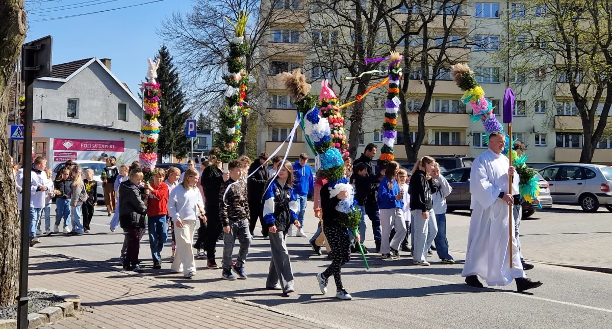 Procesja z palmami i konkurs w Jastrowiu. Tradycja i wiara trwają od ponad 30 lat