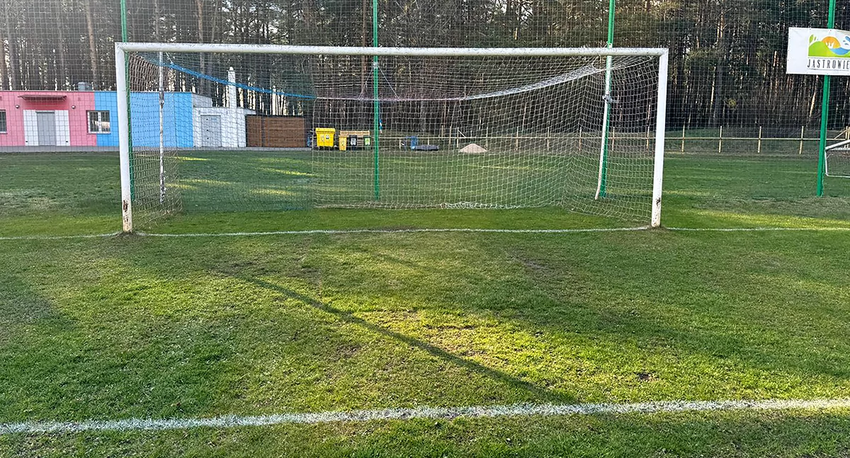 Murawa pod napięciem. Stadion w Jastrowiu czeka na lepsze czasy
