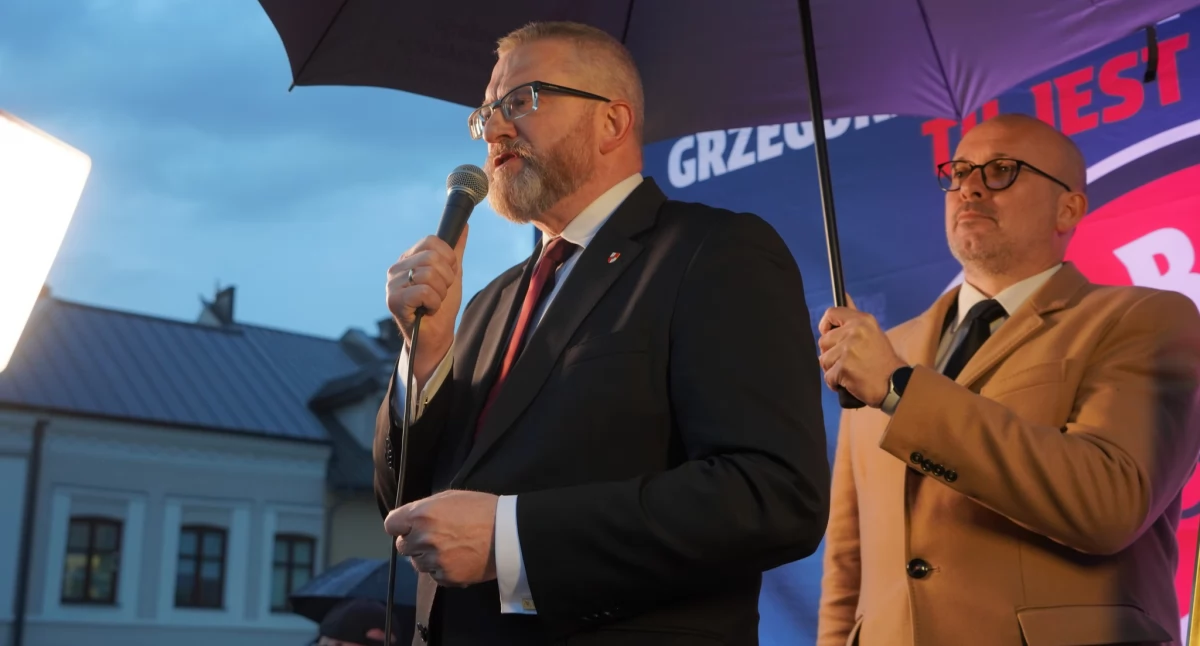 Braun bardzo mocny w Tarnówce. Trzaskowski wygrywa, ale różnice minimalne