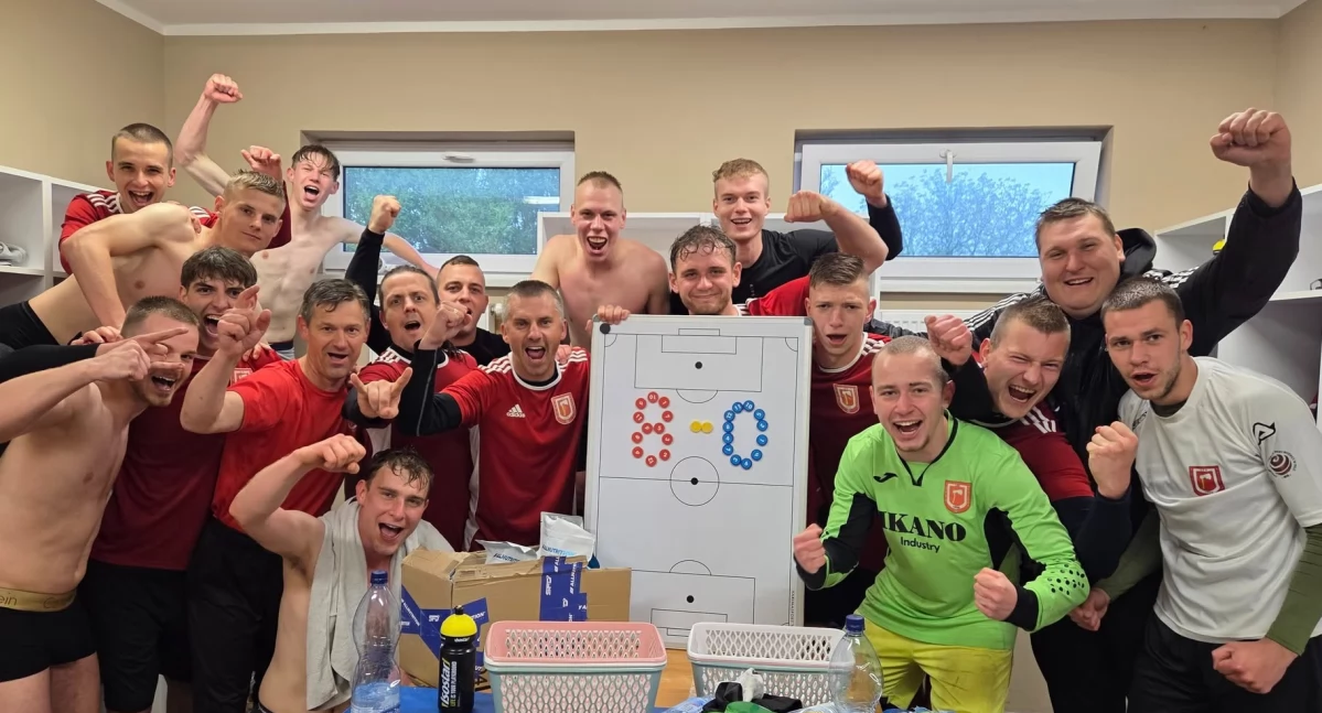 Sparta i Unia nie zwalniają tempa. Strzelecki koncert Iskry Krajenka, pauza Polonii