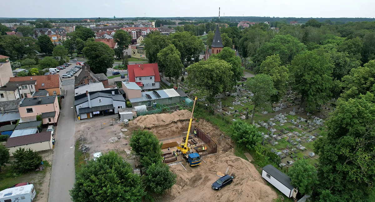 Nowa plebania nad Jeziorem Miejskim, stara czeka na odważnego