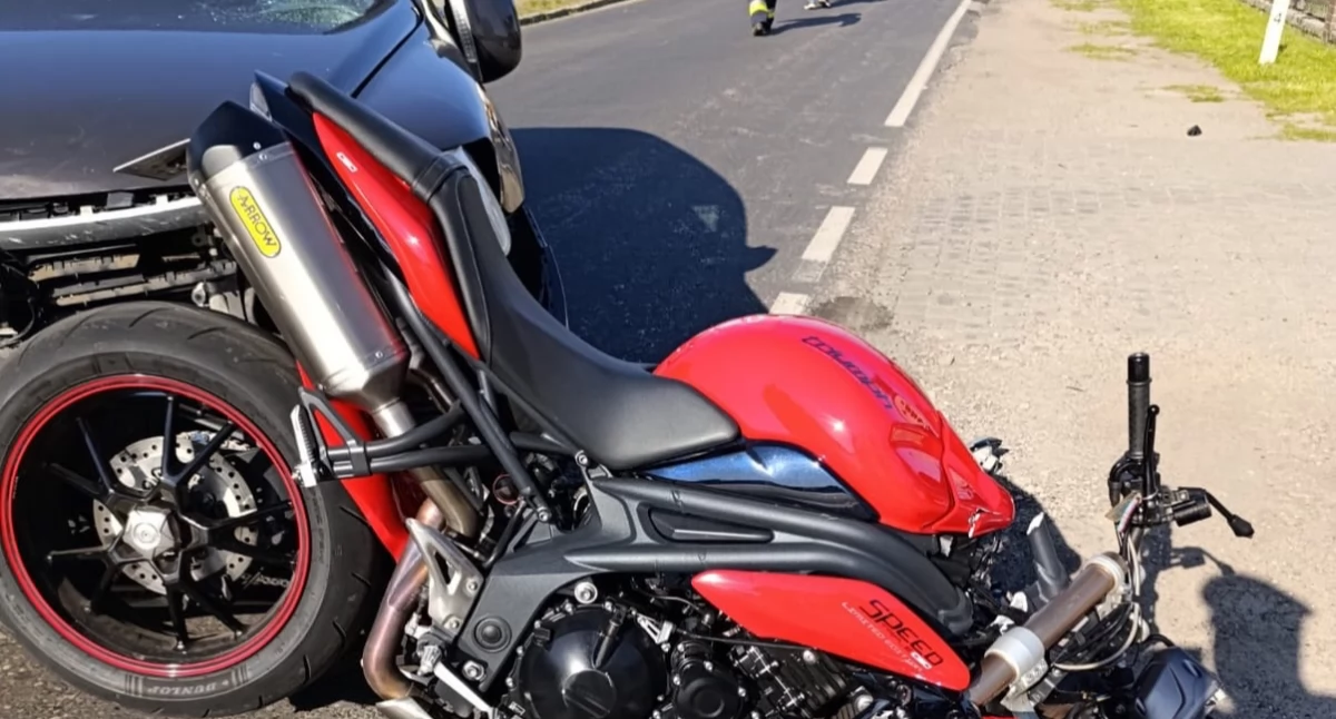 Wypadek w Śmiardowie Złotowskim – motocyklista walczy o życie w Pile