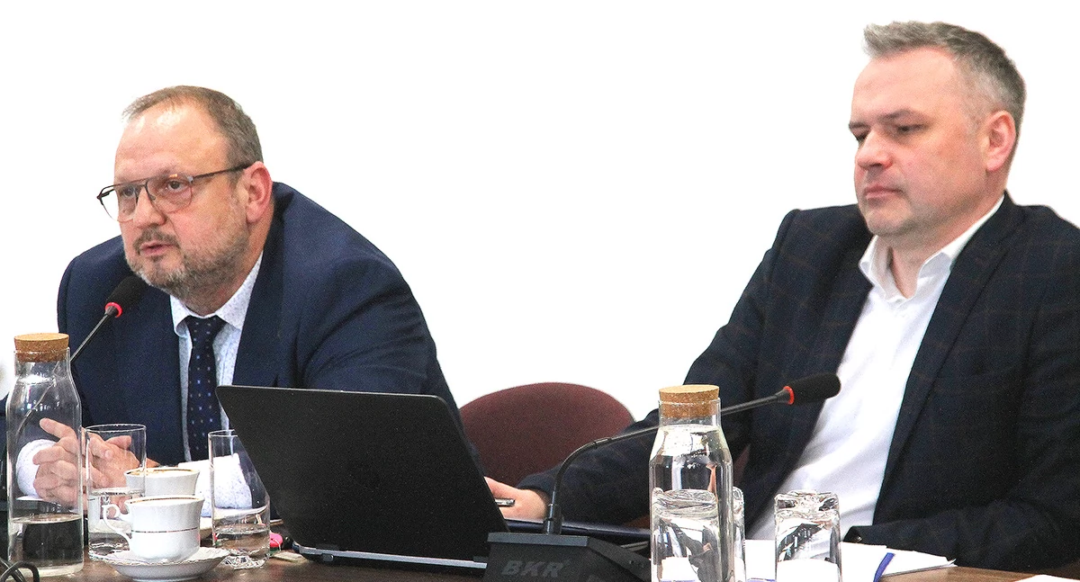Wojewoda A. Sobczyk od Szymona Hołowni nabiera wody w usta w sprawie S. Wilowskiego
