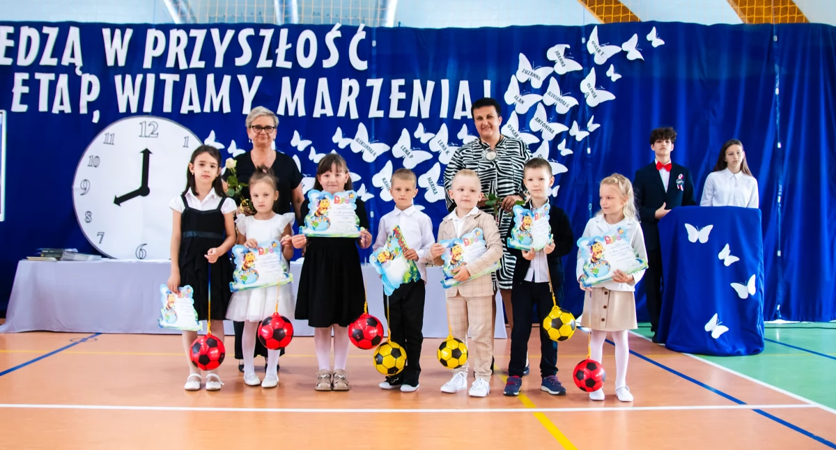 Zakończenie roku szkolnego i pożegnanie dyrekcji w Szkole Podstawowej w Lotyniu