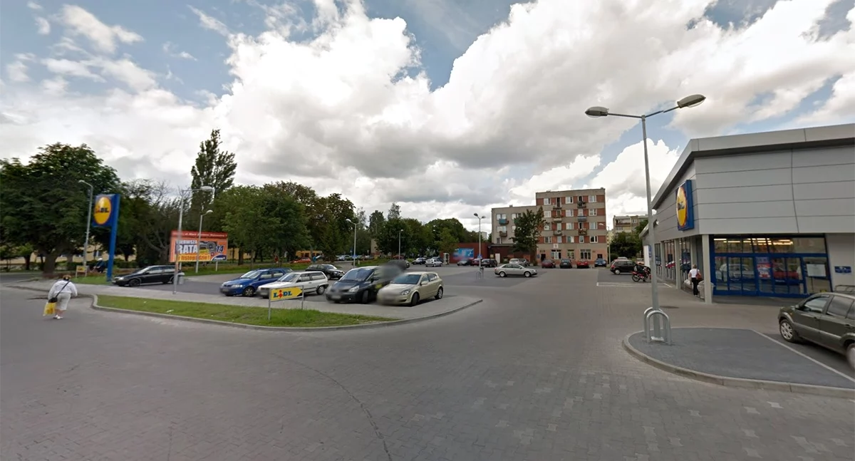 Awantura pod Lidlem – pijany 41-latek miał mieć ze sobą nóż!