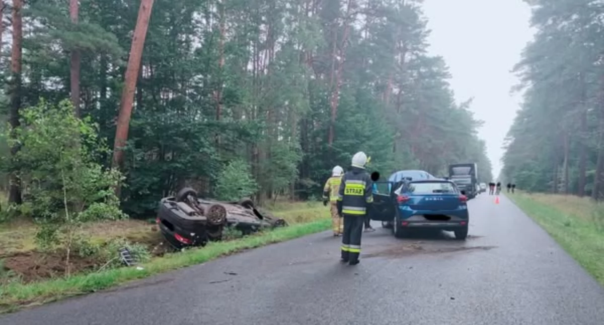 Cztery osoby ranne w wypadku na trasie Radawnica–Lędyczek