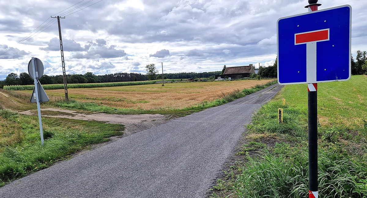 Droga do trzech gospodarstw. – Nie ma mowy o polityce sąsiedzkiej – zapewnia wójt