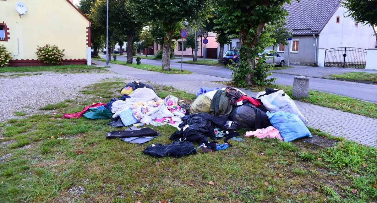 Koniec z kontenerami na odzież! Te znikają z ulic Jastrowia – wszystko przez śmieciarzy!