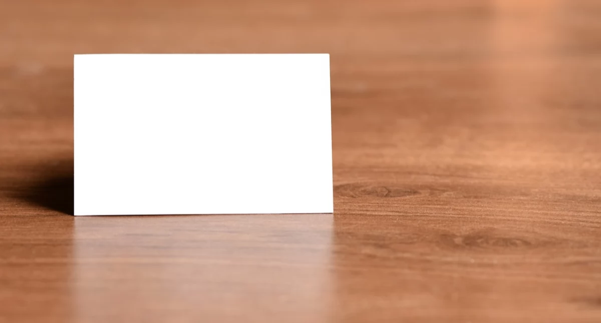 Wizytówki – mały format, wielka siła pierwszego wrażenia