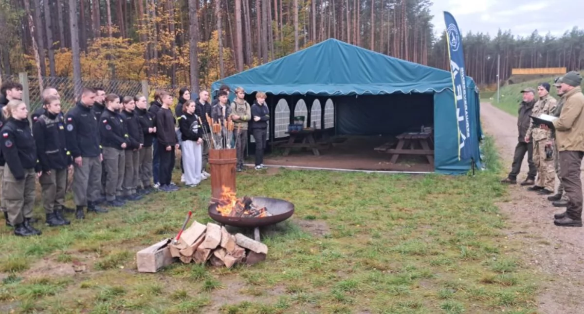 Powiat stawia na edukację obronną – pierwsze manewry za nami