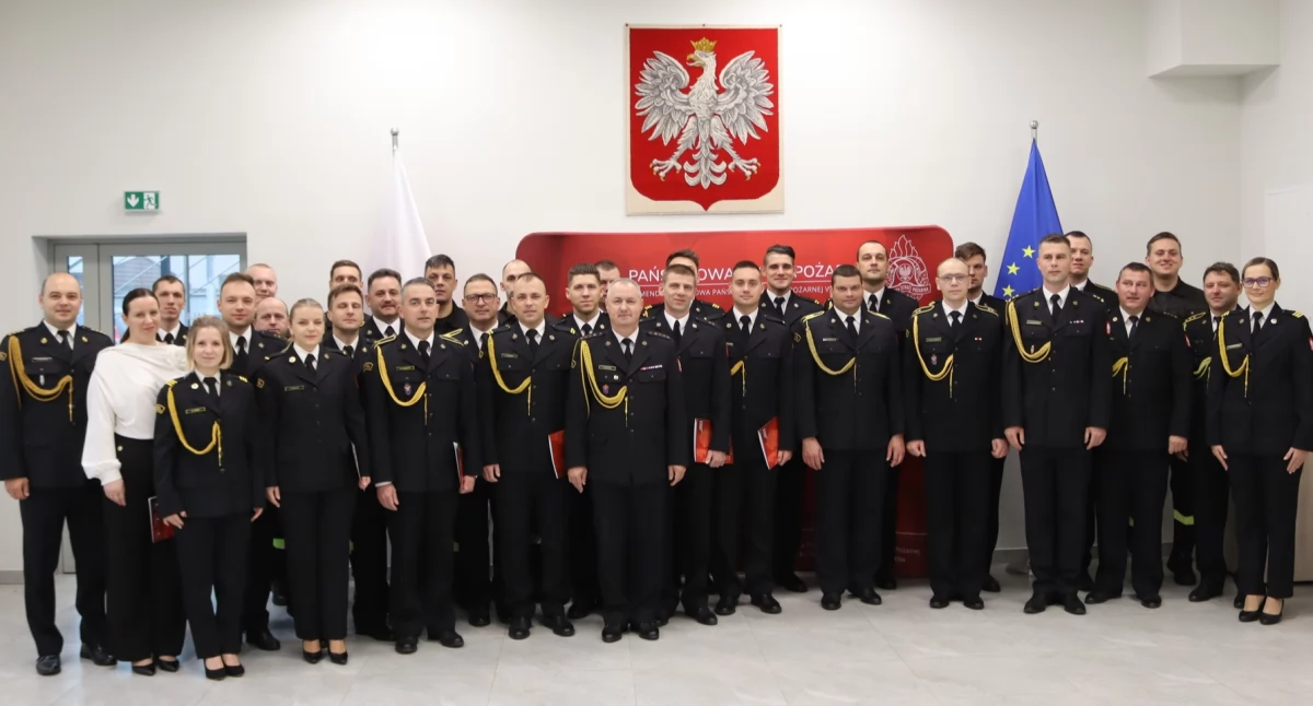 Uroczysta zbiórka strażaków z okazji Narodowego Święta Niepodległości