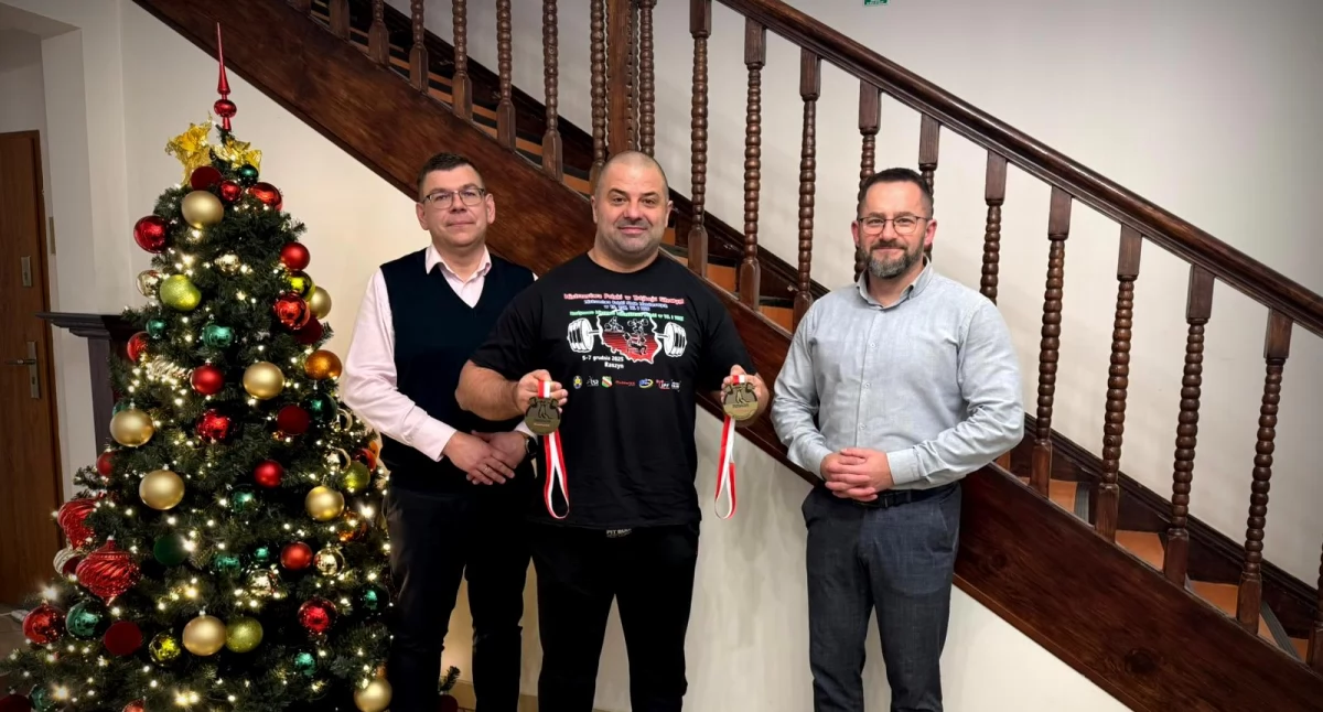 Sebastian Sobiech z Łobżenicy podwójnym Mistrzem Polski w trójboju siłowym
