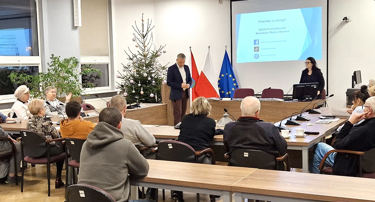 Miasto dowiezie seniorów? – Nie możemy tego zagwarantować – mówi burmistrz Pieniążkowski