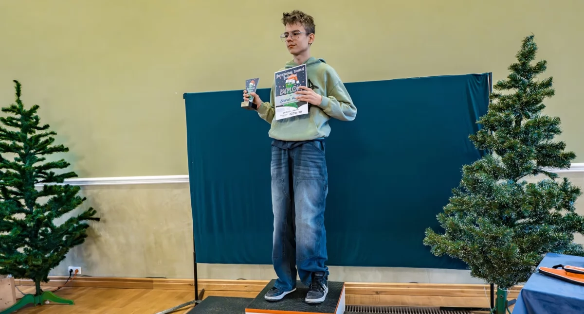 Złotowscy juniorzy sprawdzili się w świątecznych turniejach szachowych