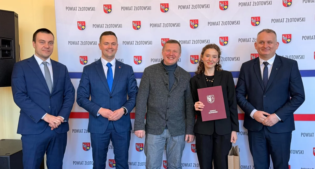 Młodzi sportowcy uhonorowani podczas sesji Rady Powiatu Złotowskiego