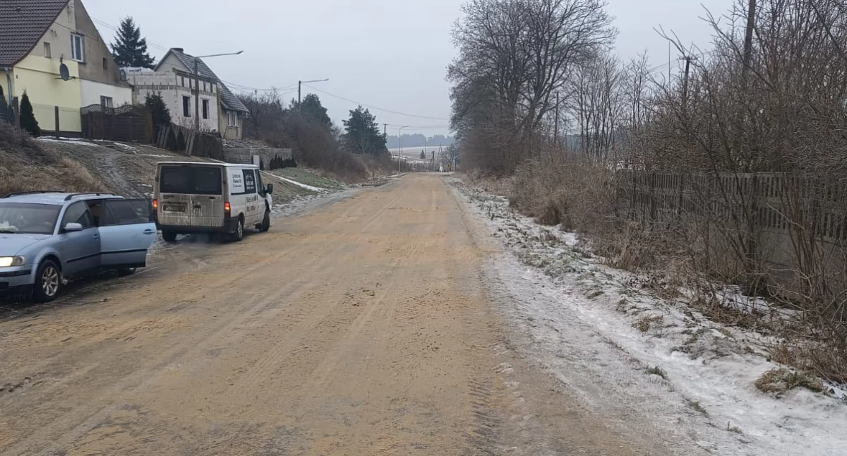 Jeden gest, szybszy przejazd. Mieszkaniec Pniewa pomógł po kolizjach