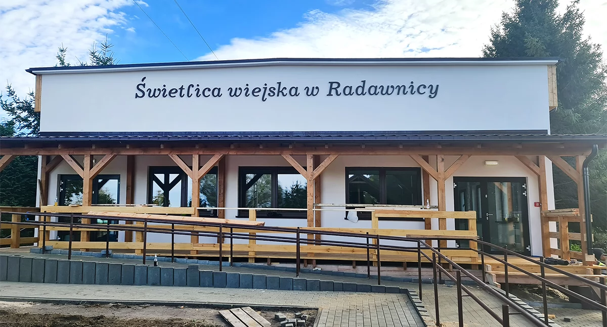 Droższe nie znaczy puste. Te sale wiejskie są oblegane