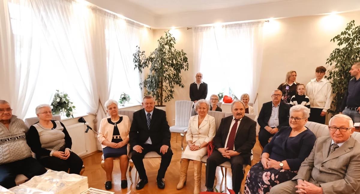 [WIDEO] Złote Gody w Złotowie. Cztery pary odebrały medale od burmistrza