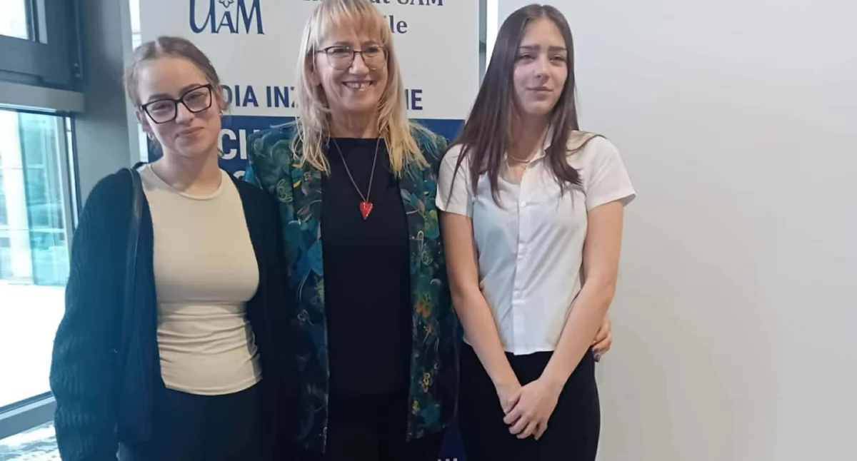 Sukces uczennic „Dwójki”. Laureatka i finalistka konkursu kuratoryjnego