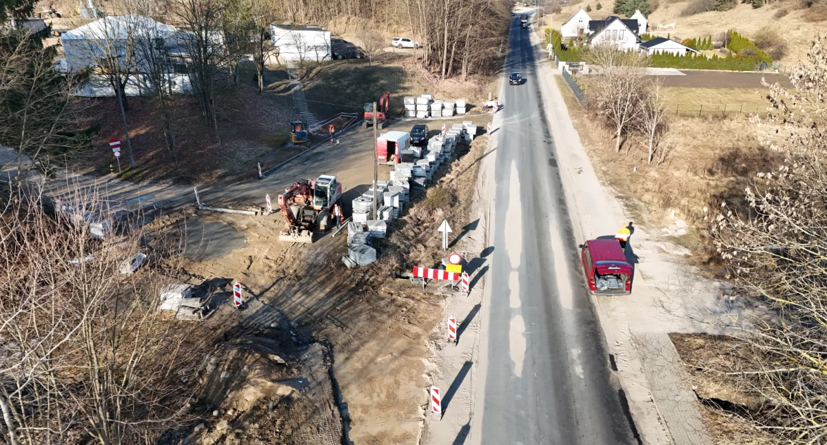 Ruszyła rozbudowa przy przystanku Jastrowie Miasto. Będą parkingi i oświetlenie 