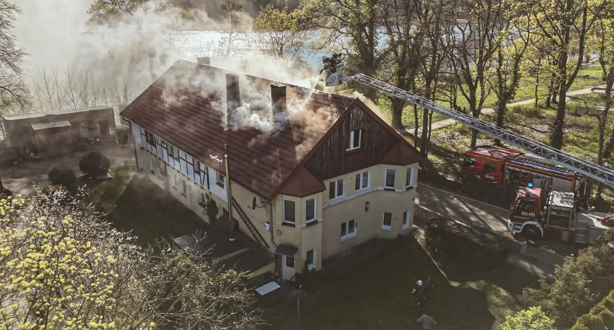  Pożar na Staszica. Palił się budynek wielorodzinny