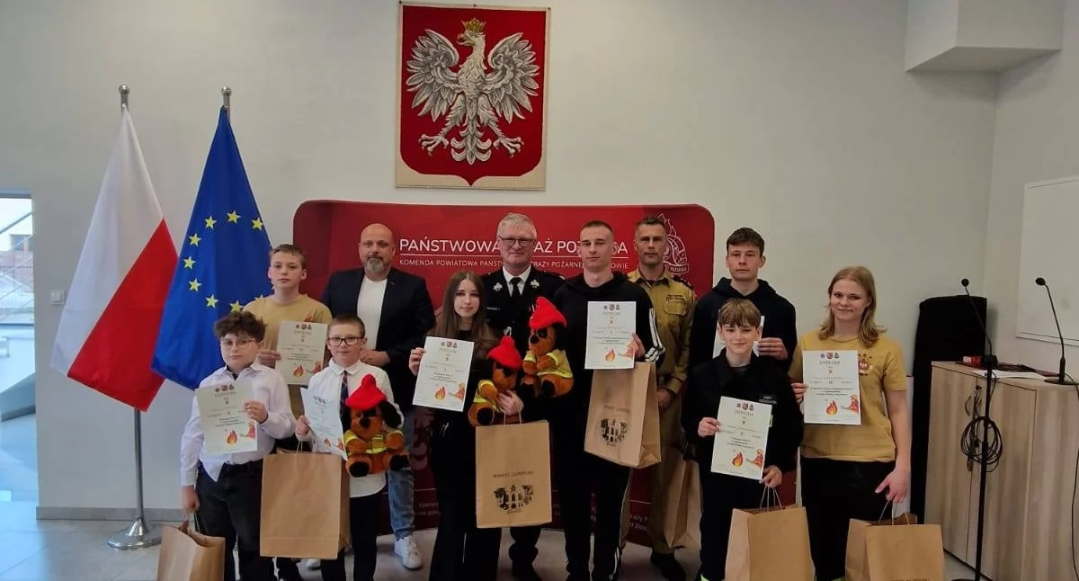 Mateusz Nasiadko, Daria Kopkiewicz i Filip Kopkiewicz wygrali etap powiatowy turnieju pożarniczego