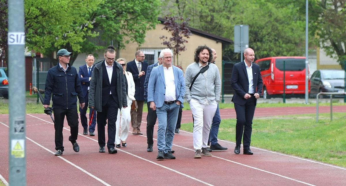 Radni mówią: dość zamykania szkolnych boisk