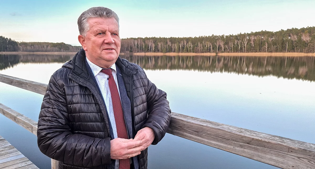 Ryb brakowało, ludzie odchodzili, okręg się walił. Węglowski pozostaje przy sterze