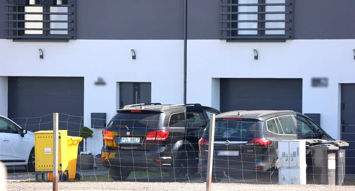 „Punkt pośredni”, czyli służbowe auto pod domem starosty