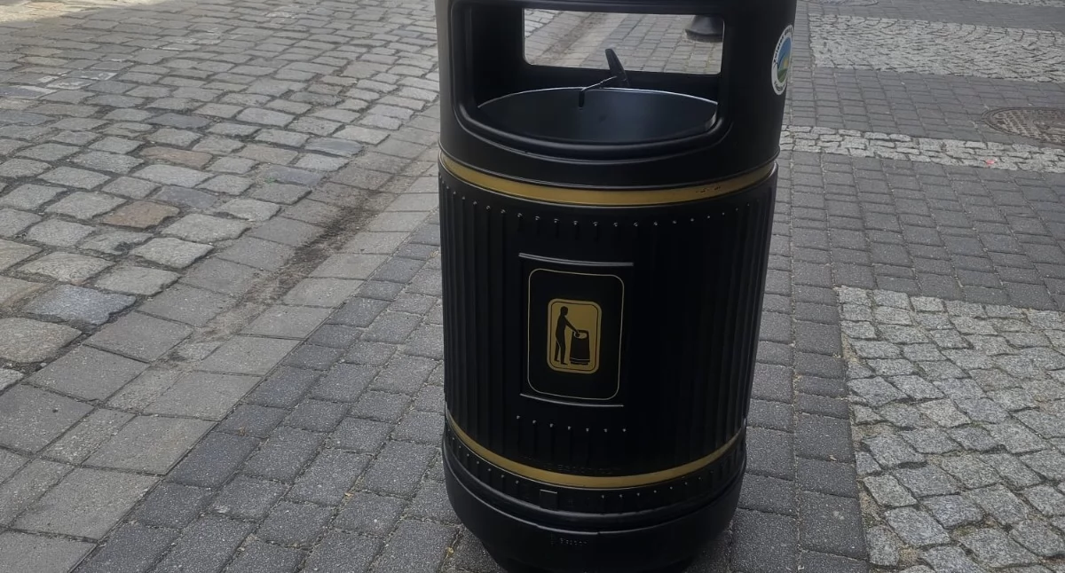 Nowe kosze na śmieci w Złotowie
