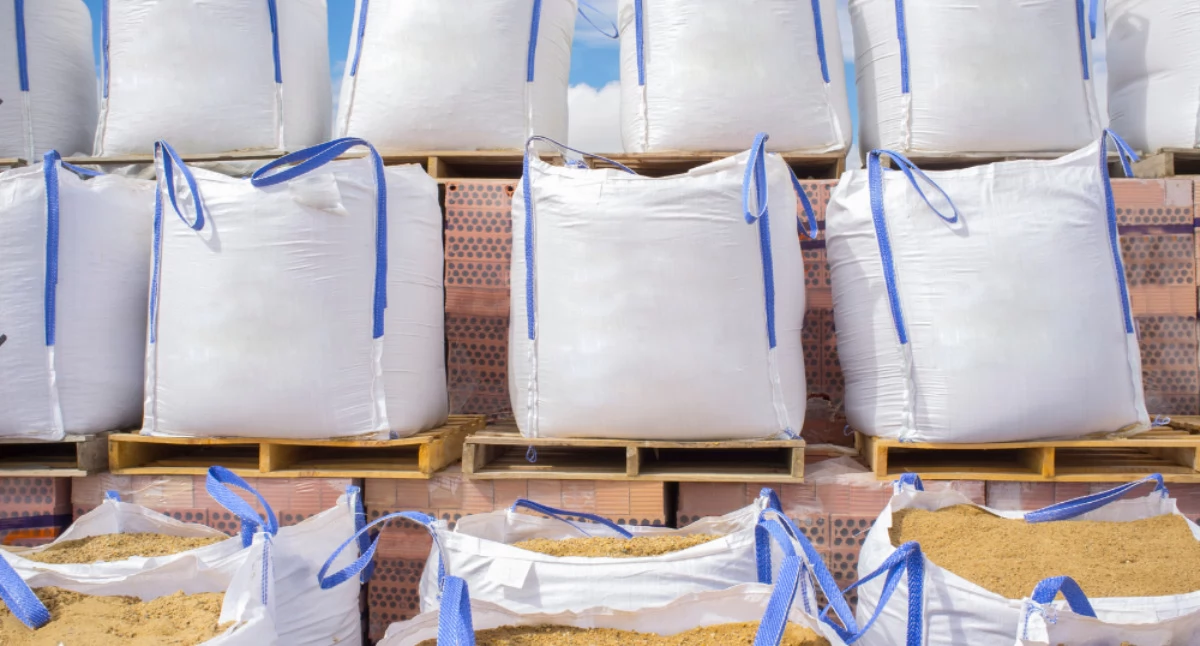 Worek big bag 1000 kg — ile naprawdę uniesie i jak dobrać udźwig do swoich potrzeb?