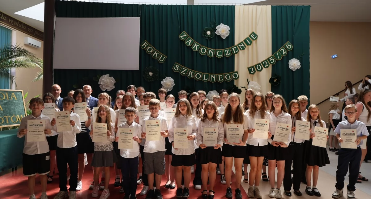 Ponad 100 młodych talentów nagrodzonych. Wręczono Stypendia Wójta Gminy Złotów