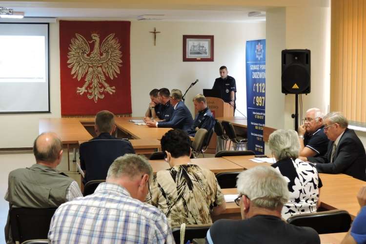 Debata społeczna z Policją w gminie Zakrzewo
