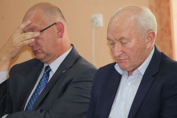 Piotr Wojtiuk zarobi mniej