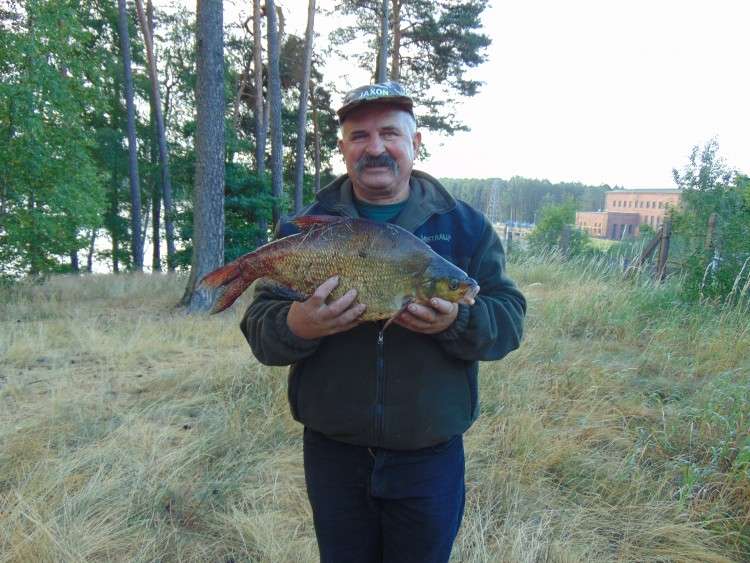Nocne zawody gruntowe z PZW „Tarnovia” Tarnówka