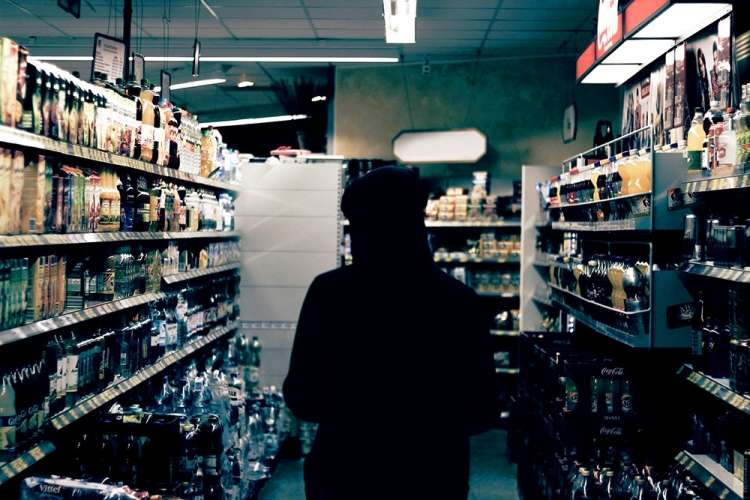 Radni chcą ograniczyć sprzedaż alkoholu