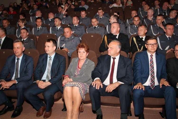 Samorządowcy zarobią mniej