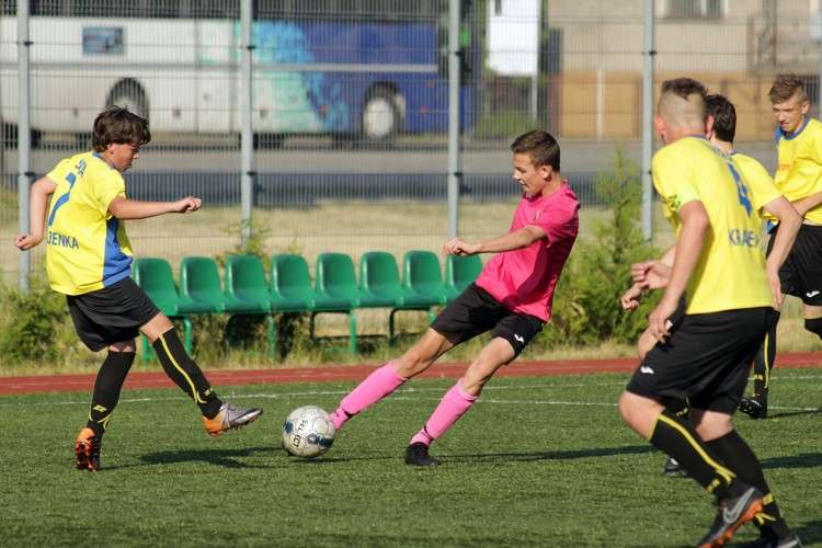 Fair-Play Złotów kontra Iskra Krajenka – derby trampkarzy