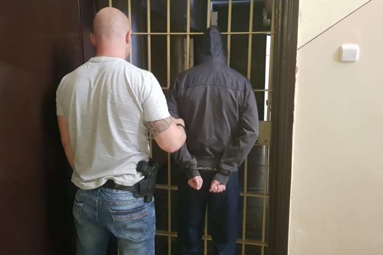 Dwóch pseudokibiców zatrzymanych przez złotowskich kryminalnych