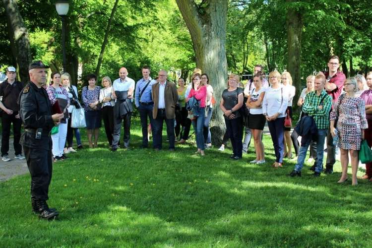 Sprawna ewakuacja pracowników starostwa w Złotowie