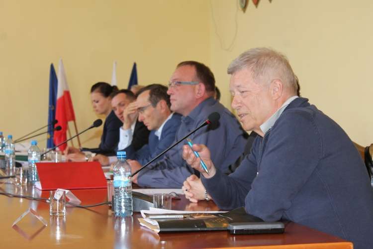 Powiat z jajami, czyli radni żądają wyjaśnień od starosty