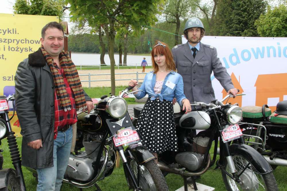 Wystawa Pojazdów Zabytkowych w Złotowie